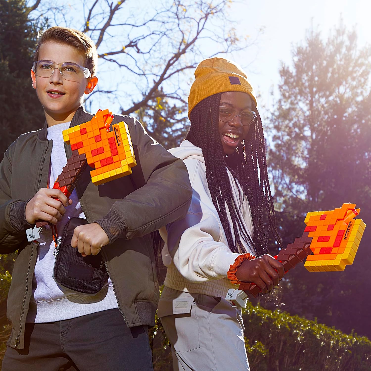 Minecraft Hacha de NERF Firebrand F8953 - imagen adicional