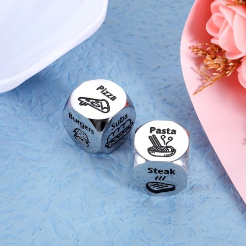 Dados metálicos para jugar a cena romántica - imagen adicional