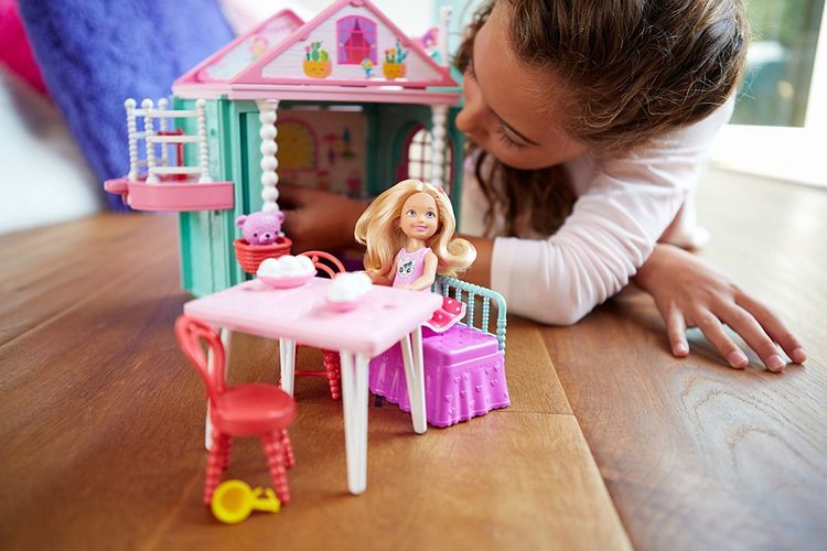 Barbie casita Chelsea DWJ50 - imagen adicional