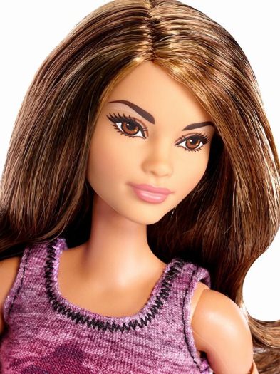 Barbie skater DVF70 - imagen adicional