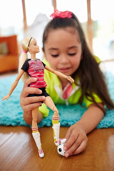 Barbie movimientos futbolista DVF69 - imagen adicional