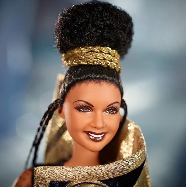 Barbie Wrinkle Time Mrs Who FPW24 - imagen adicional