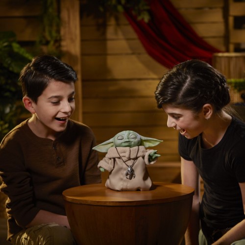 Mandalorian Baby Yoda animatrónico - imagen adicional