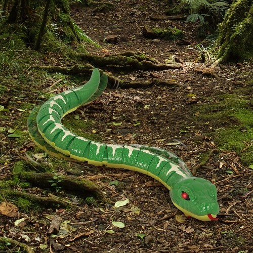 Serpiente a control remoto Battat - imagen adicional